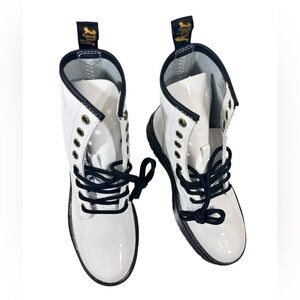 Dr Martens Zavala White Patent Leather 8 Eye Combat Boots Sz 5 L/ 4 M NWOB